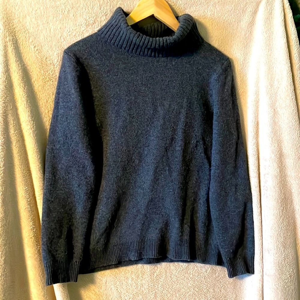 Woolovers 100% lambs wool charcoal turtleneck